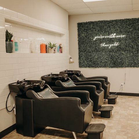 Salon Golden, beauty salon in West Plains, MO